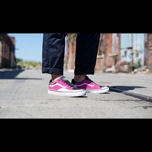 Vans skate shoes old school lace up